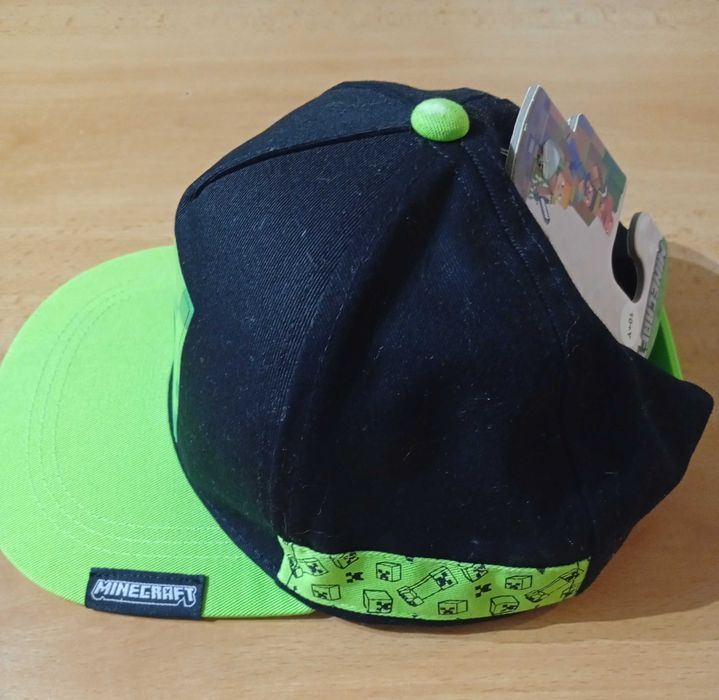Шапка с козирка Minecraft -14 лв. нова, с етикет