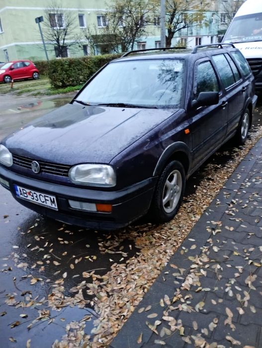 De vânzare 2 mașini cu acte valabile fiscal