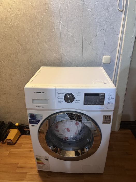 Продам стиральную машину
