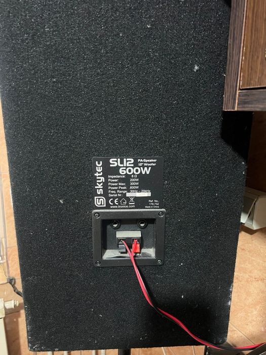 De vânzare Boxe si stație .