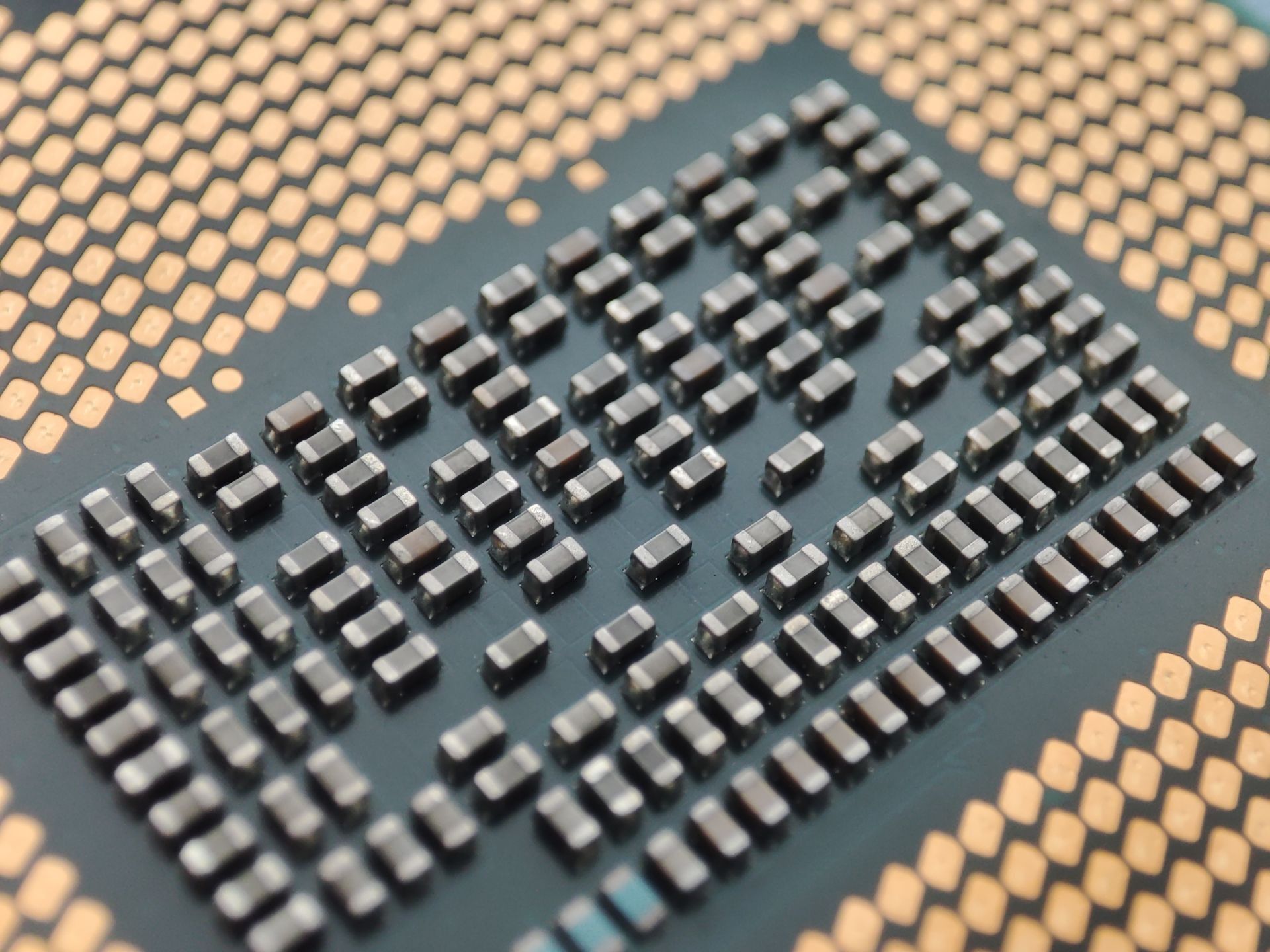 Процесор Intel i5 2400