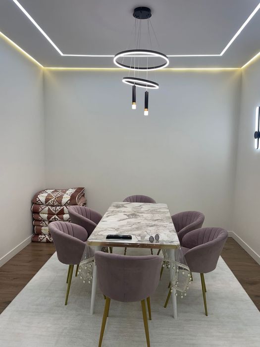 Продаются стол стулья