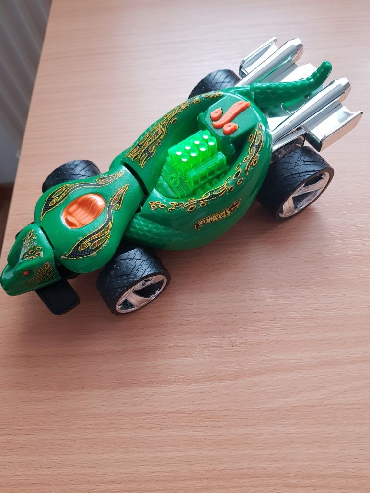 Hot Wheels - кола змия Turboa