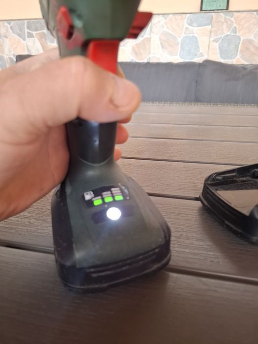 Masina gaurit si infiletat Bosch +3 acumulatori