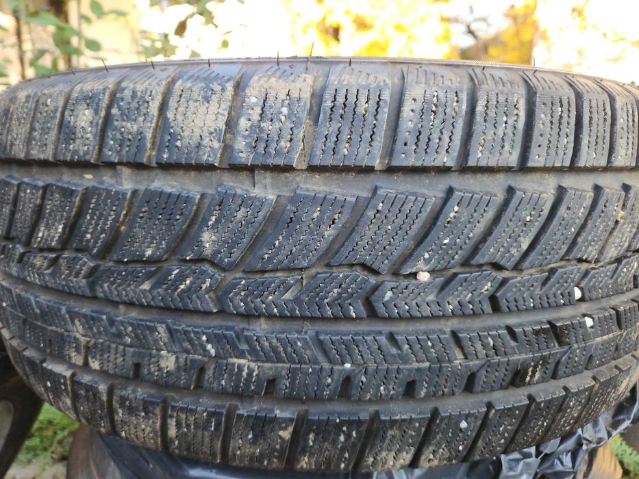 Зимни гуми 225/55/16
