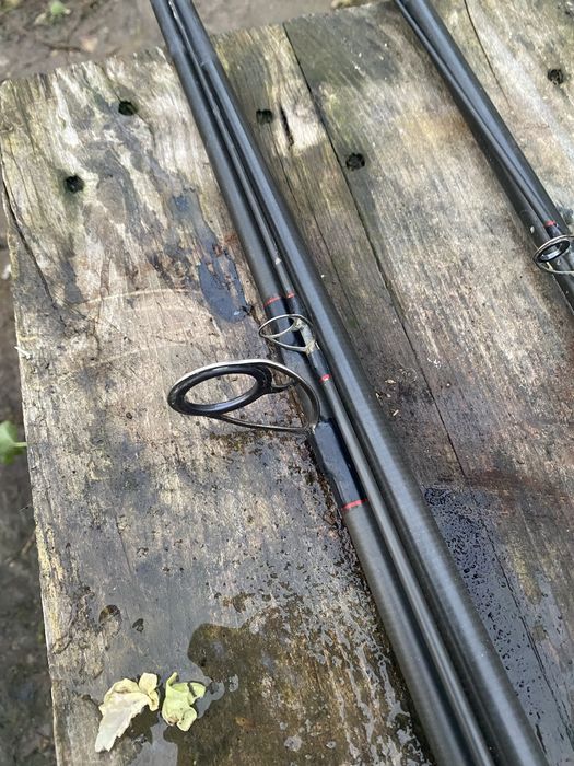 Lansete pescuit cu mulinete 5 bucati