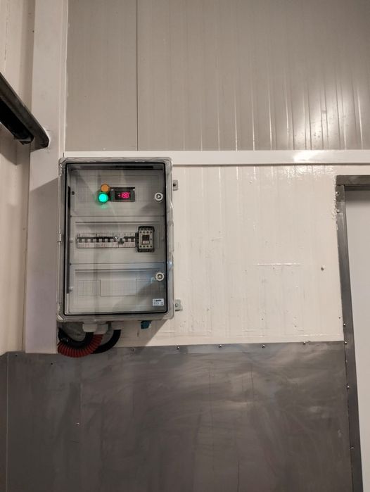 Configurez tablouri electrice conform cerințelor