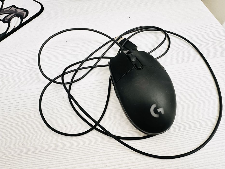 Продам компьютерную мышь logitech g102