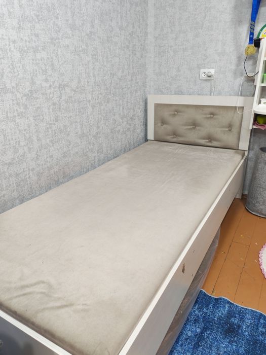 Продам кровать Новая длина 195 ширина 90