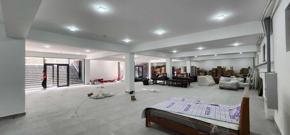 Сдается в аренду коммерческое здания офис ШОУРУМ 922 квм