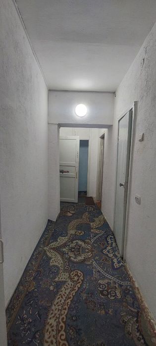 Продается квартира в центре города Янгиюля.