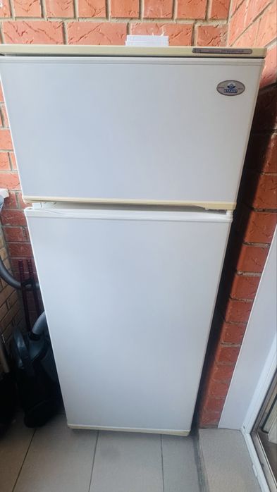 Продам холодильник