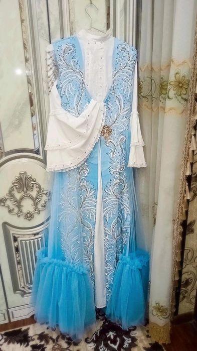 Kelinlar uchun ansambil yangi +tillaqosh qushib beraman