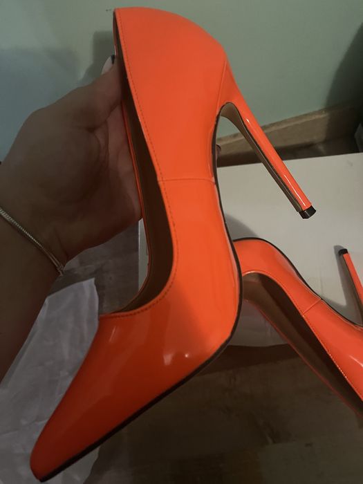 Дамски обувки на ток