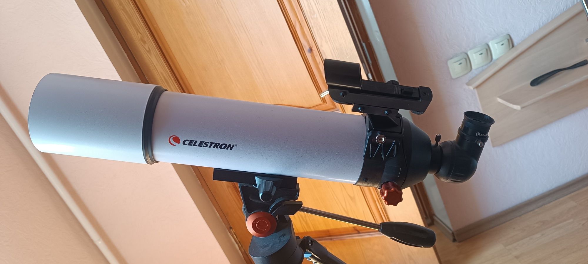 Teleskop lar bor