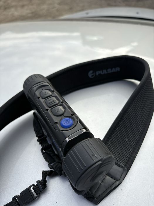 Camera termoviziune pulsar axion xq38