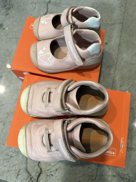 Продавям детски обувки биомеханикс едните са носени 2-3 пъти