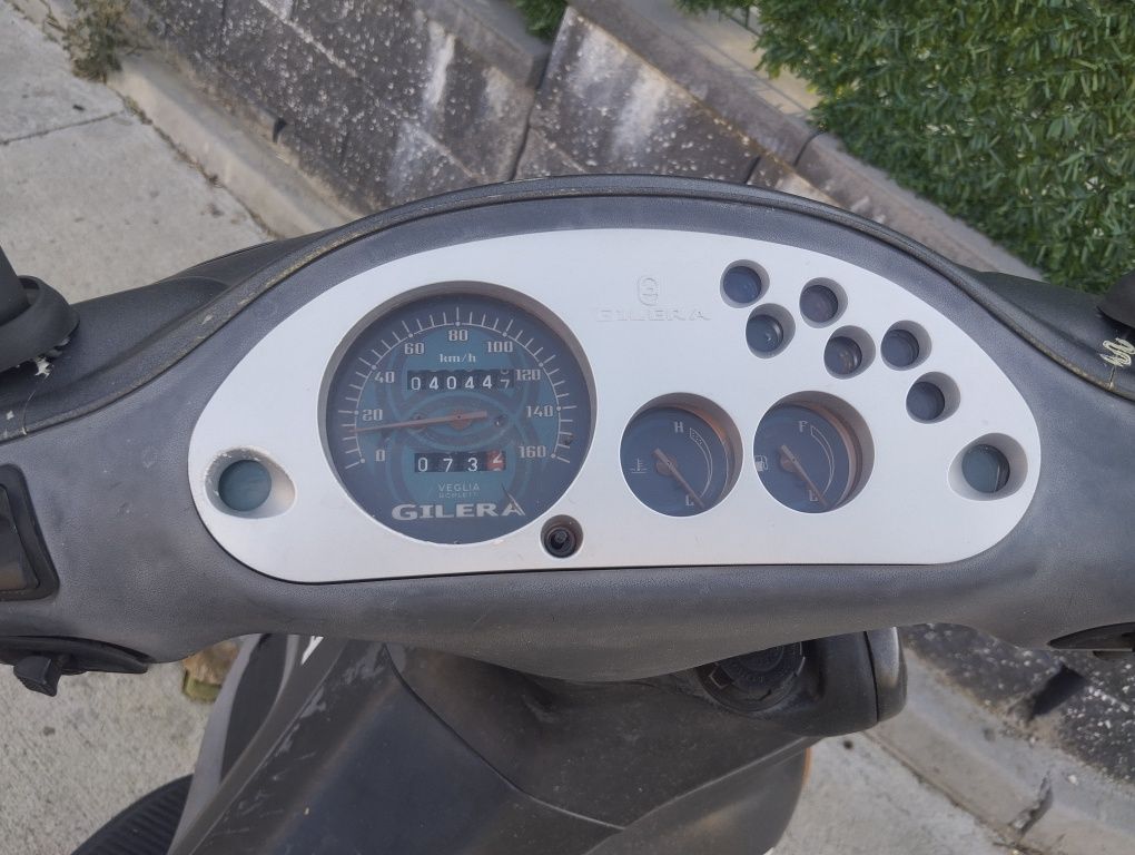 Scuter 125 gilera runner
