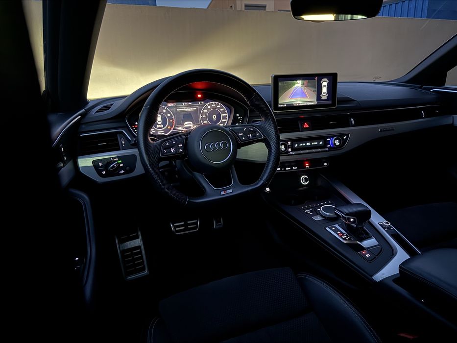 Audi A 5 2 0 TFSI quattro s-line interior / exterior.