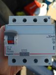 УЗО Legrand DX³-ID - 4П - 400 В~ - 25 А - тип A - 30 мА - 4 модуля.