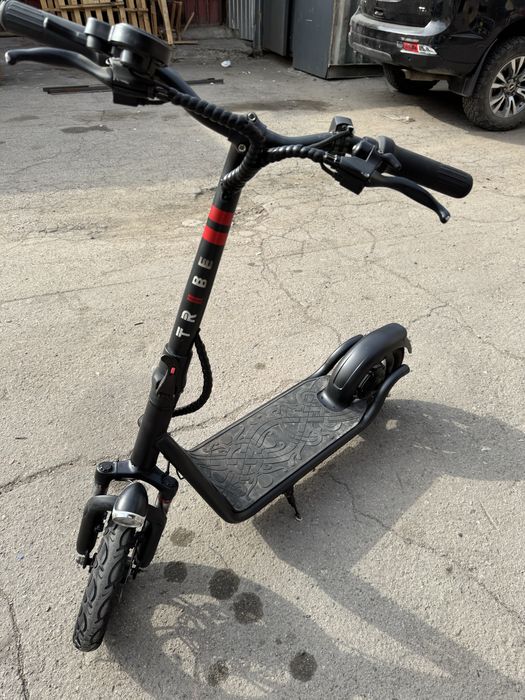 Электросамокат tribe drakkar