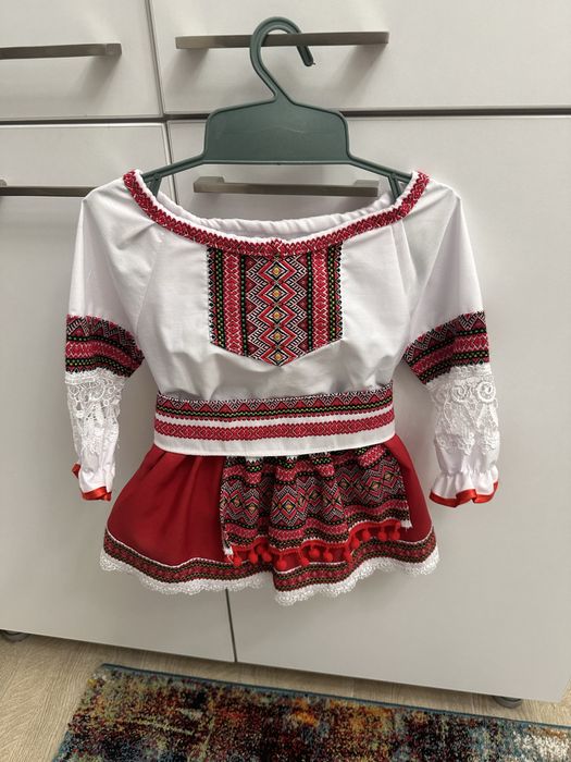 Costumas traditional fetite marimea 1-2 ani