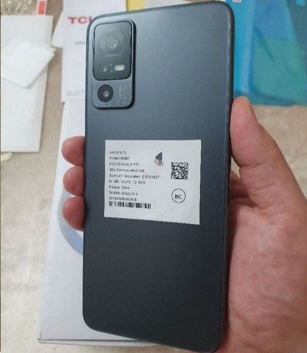Srochna sotiladi TCL 40XL 6/256GB Orginal Xolati ideal yengide turibdi