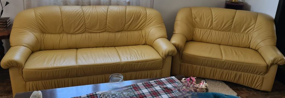 Canapele de piele crem