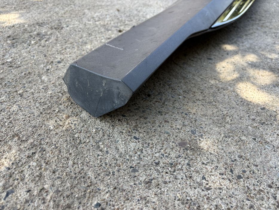 Дясна лайсна за врата Ауди Е - трон / Audi E - tron 2019 - 2021