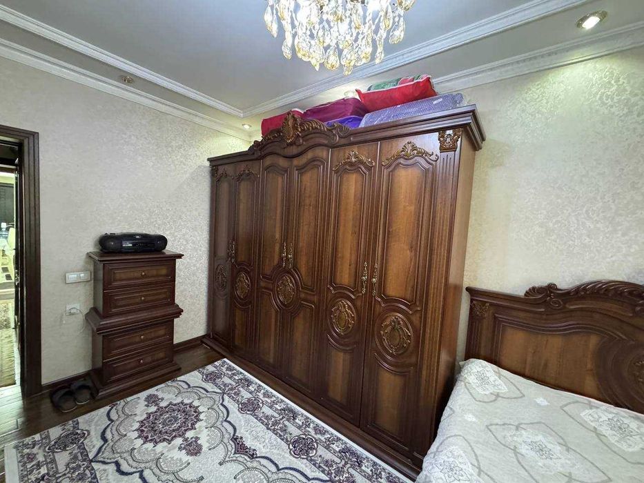 Спальный Гарнитур Сотилади
