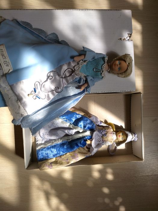 Куклы с красивыми нарядами