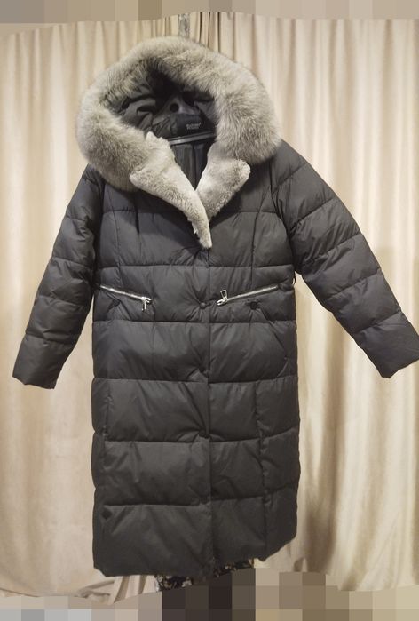 Продам зимнюю куртку женскую