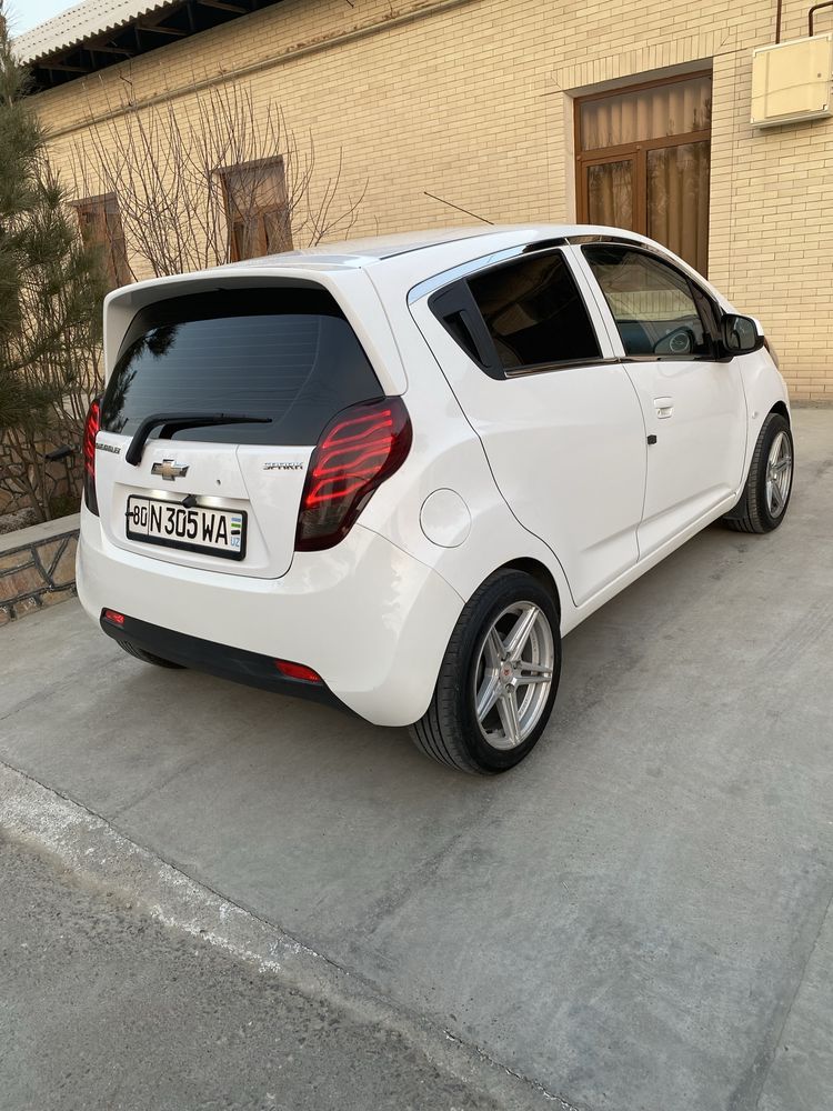 Spark sotiladi yili 2019 metaniyam bor