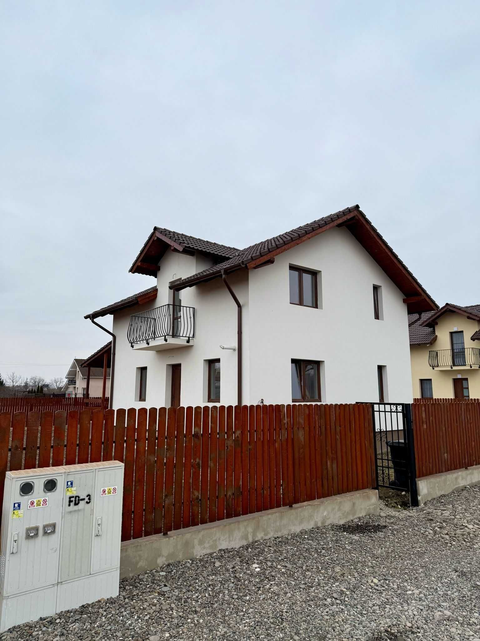 Casa noua 150 mp din caramida finisata cu CF si utilitati Reghin