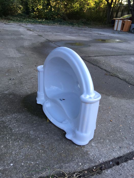 Chiuveta cu picior sculptata