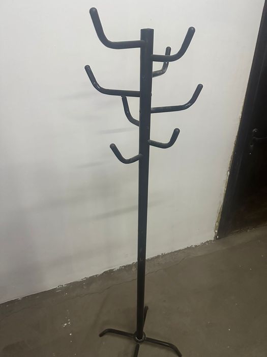 Напольная вешалка