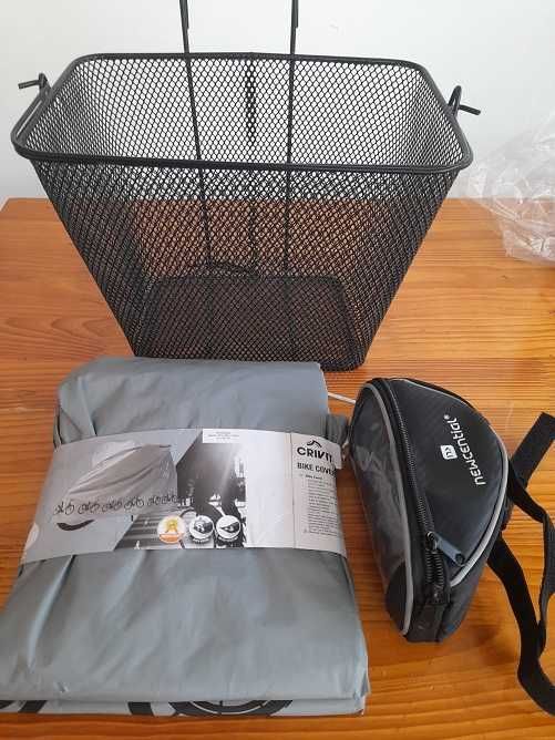 Accesorii pentru bicicleta, toate noi!