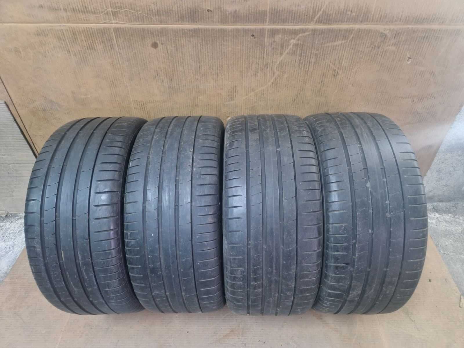 2 Pirelli R19 255/35
летни гуми Runflat 
DOT0820