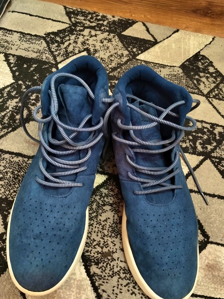 Adidas Tubular Invader