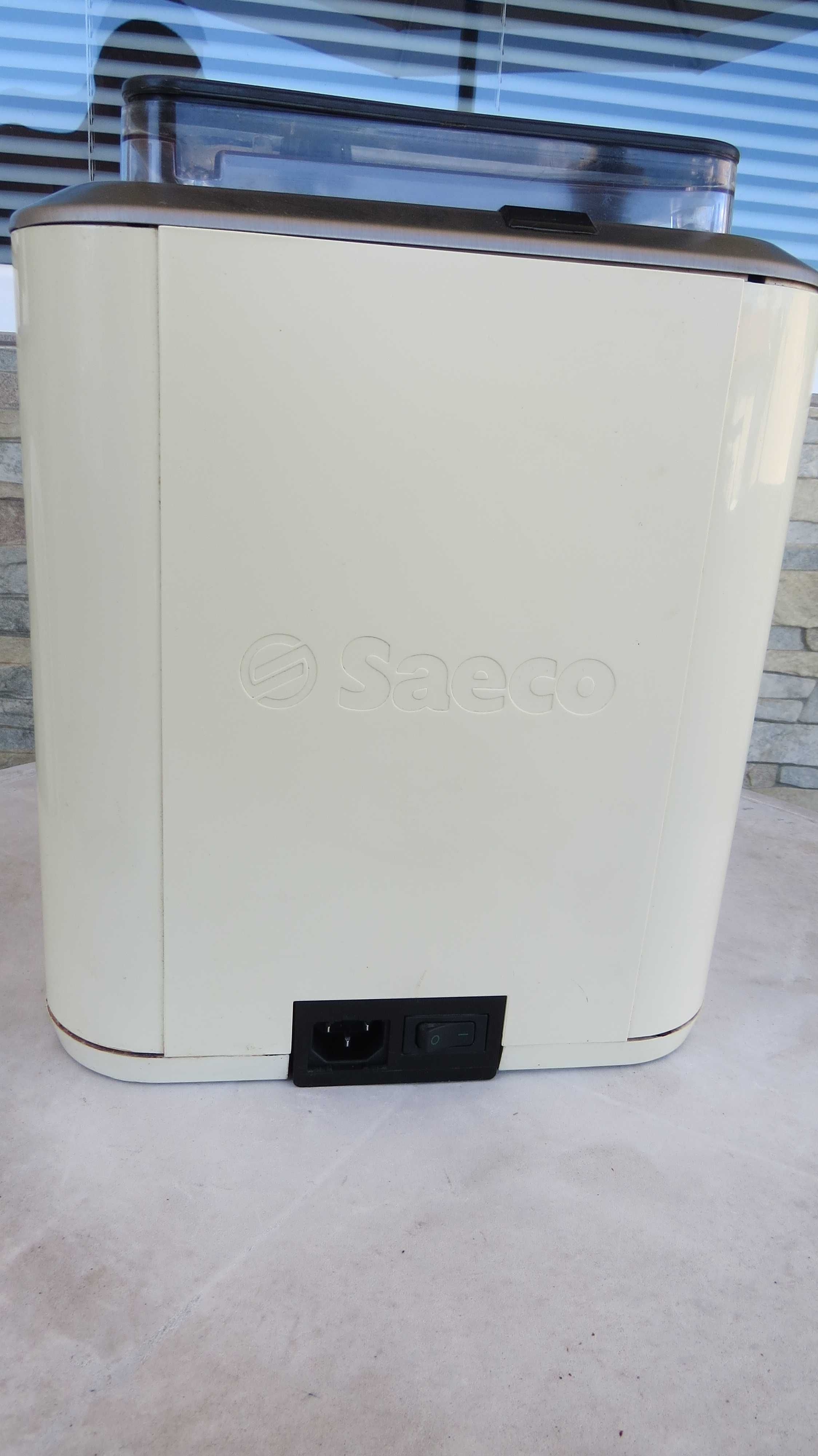 Кафе автомат Saeco
