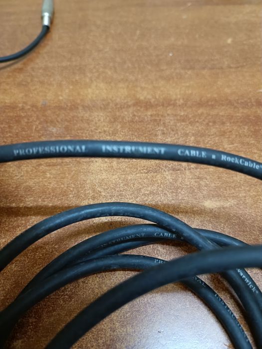 Cabluri audio cu jack de 6,3 inch.