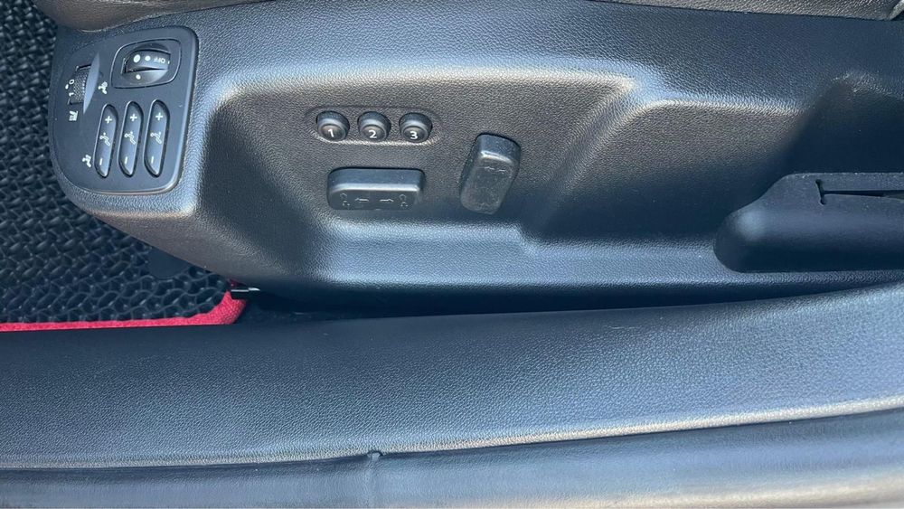 Renaul Latitude 2.0 dci automata