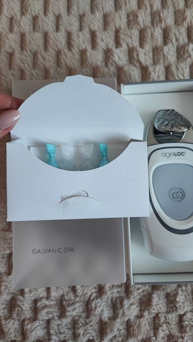 Анти ейдж устройство  Galvanic Spa Nu Skin