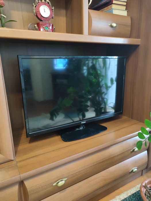 Телевизор Haier диагональю 32 дюйма на запчасти