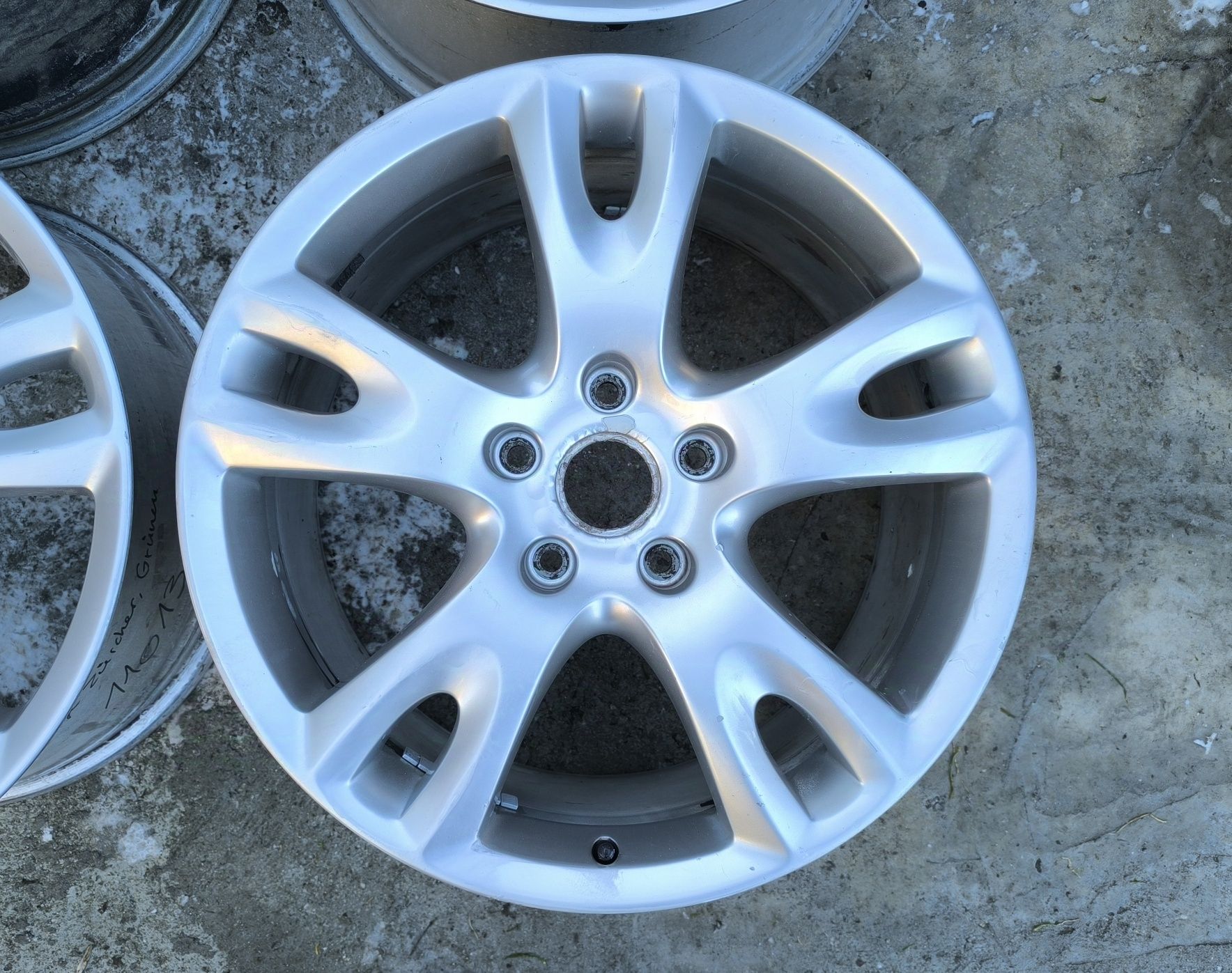 20 цола джанти за Volkswagen Touareg Audi Q7 Porsche Cayenne
