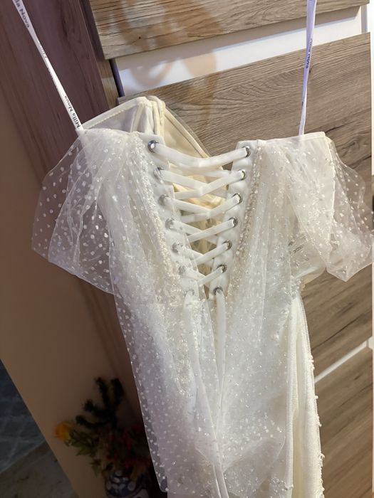 Vand rochie mireasa milla nova
