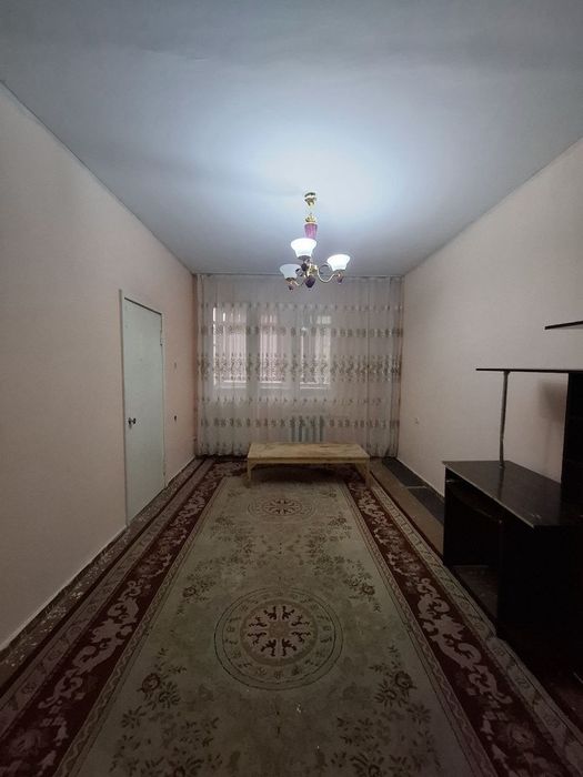 Сдаётся квартира на Чиланзаре 19квартале 1ком  300.у.е семье.