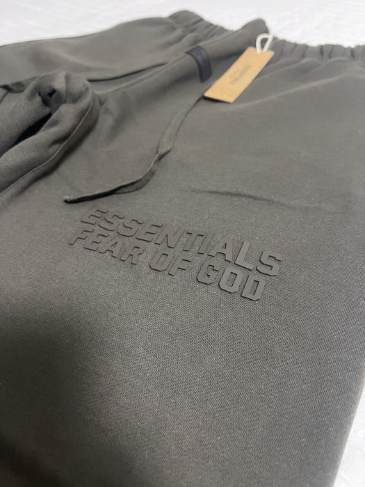 Екип Essentials- Olive grey