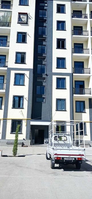 Shayxontoxur tumani, ko'kcha mahallasida yangi qurilgan uy sotiladi