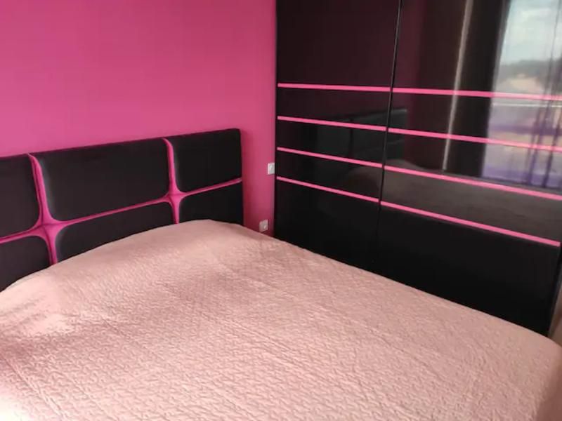 Дава се под наем Двустаен апартамент в Варна, Аспарухово - 68 кв.м за 425 € - Снимка #3